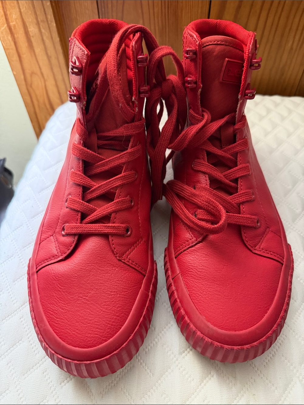 Levi's Red Women's High-Top Sneakers
